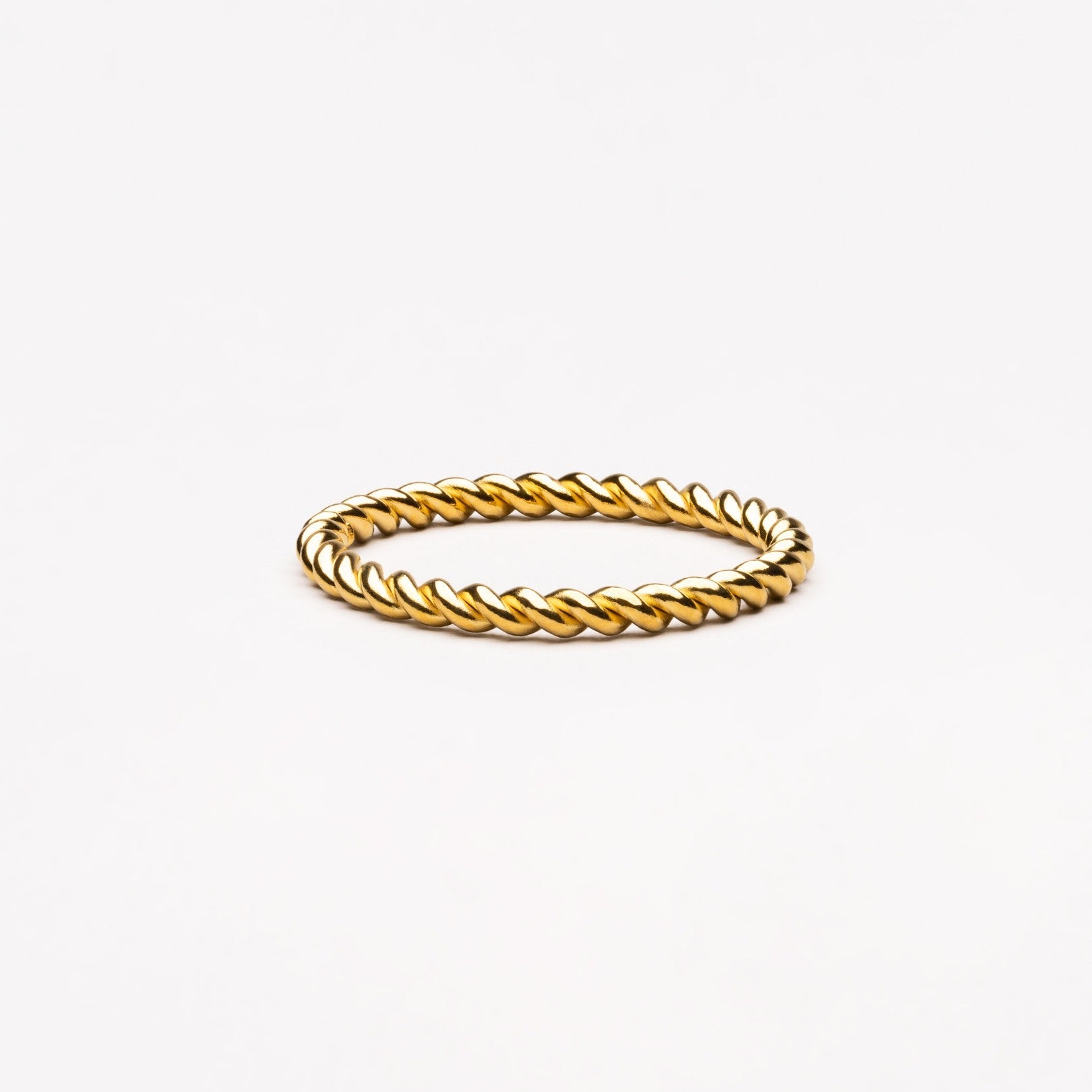 Eterna™ Twisted Ring